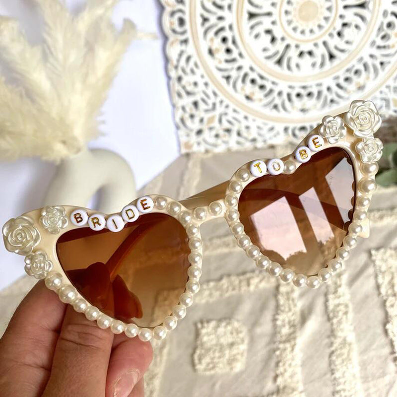 Wholesale bride Pearl Rose Letter Women's Single Party Love Tea Handmade Sunglasses
