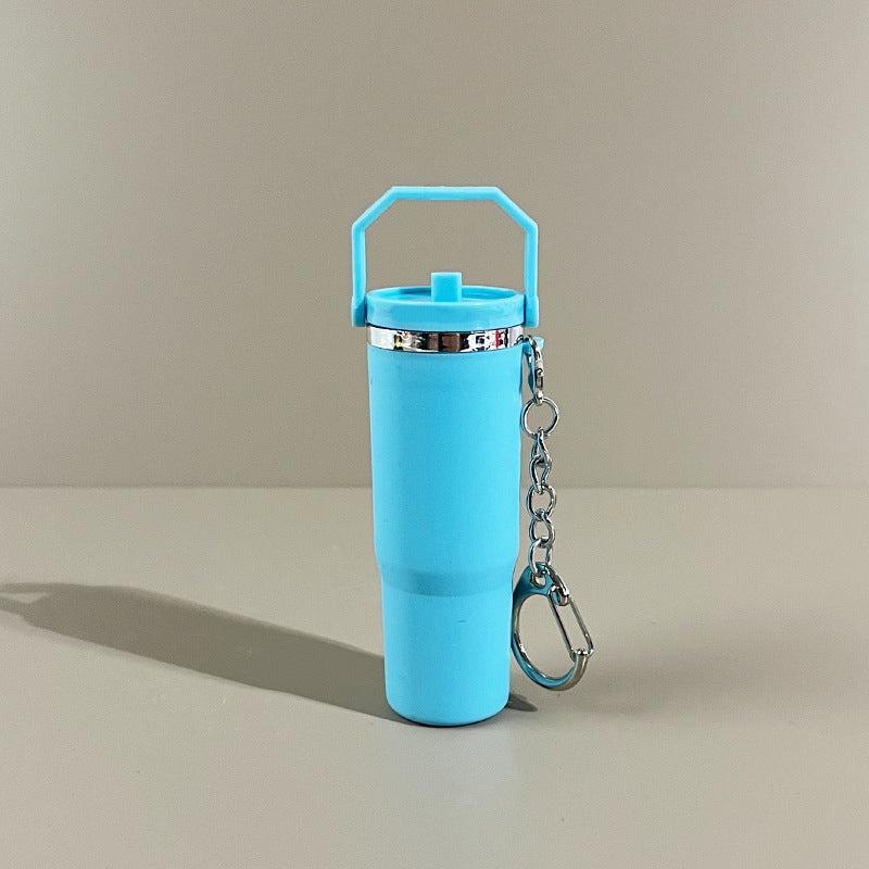 Wholesale Ice Cup Mini Tumbler Cup Keychains with Key Chain Pendant Can Put Lipstick Backpack Small Pendant Can Wrap