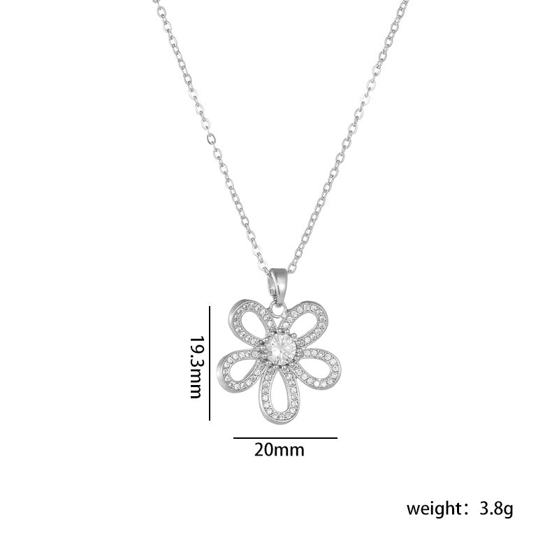 Wholesale women' s flower pendant niche design clavicle chain