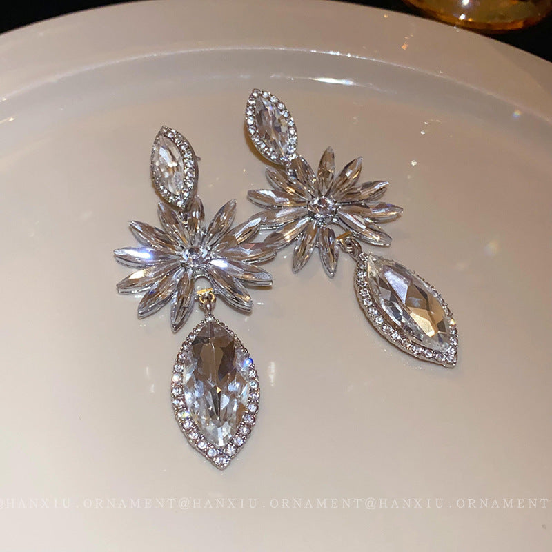 Wholesale Diamond Butterfly Flower Five Pointed Star Tassel Alloy Earrings