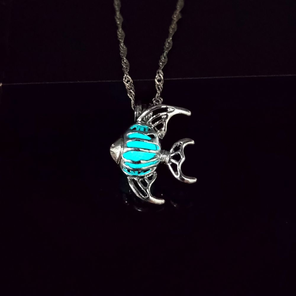 Wholesale Alloy Luminous Small Fish Necklace Summer