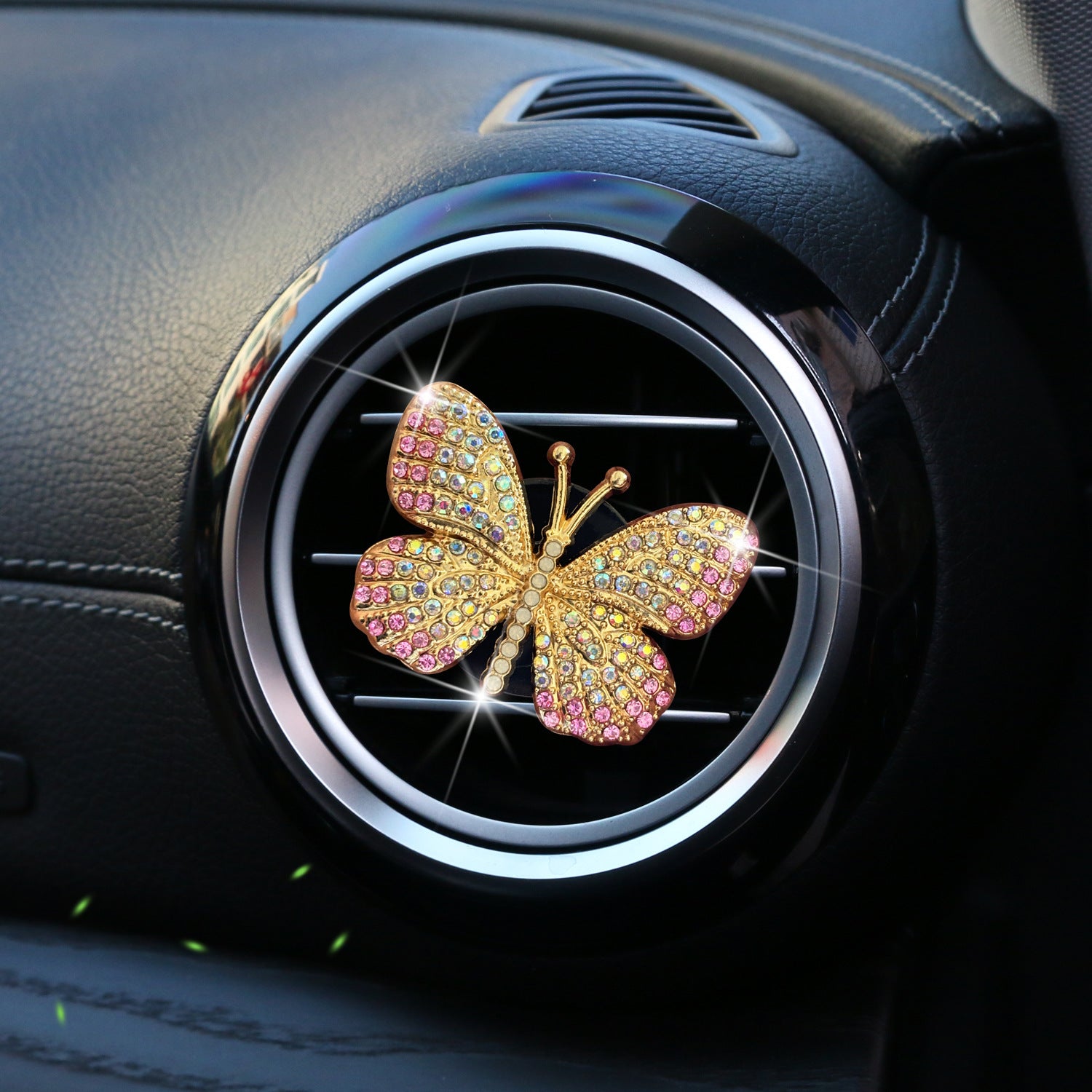 Wholesale car interior perfume clip exquisite butterfly diamond air conditioning air outlet goddess temperament car aromatherapy clip