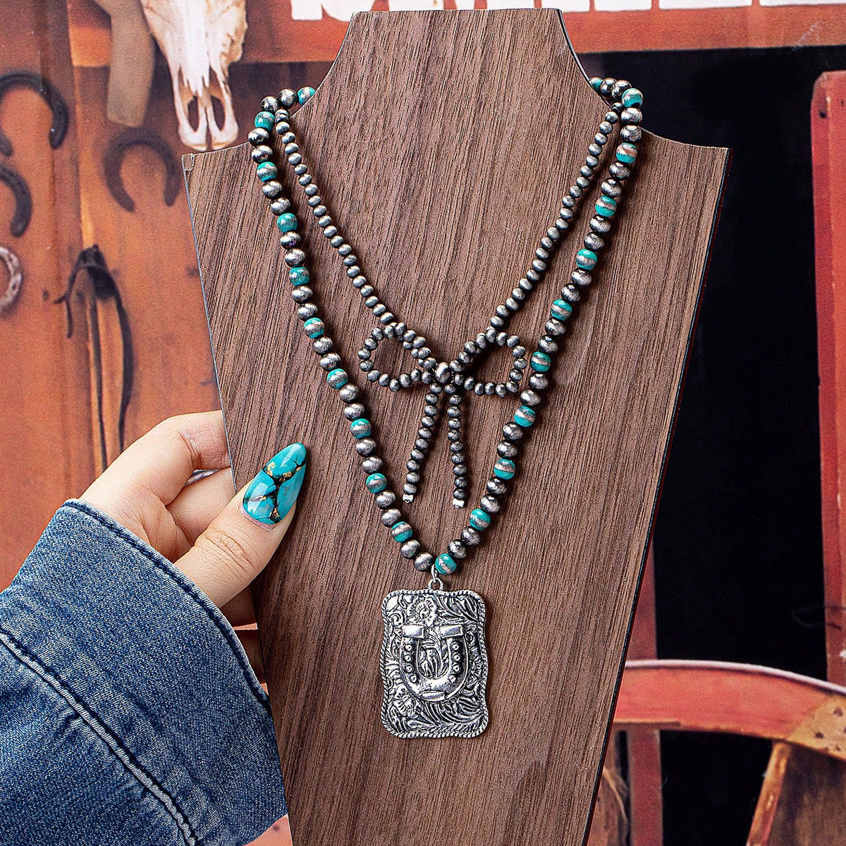 Wholesale Western style turquoise necklace