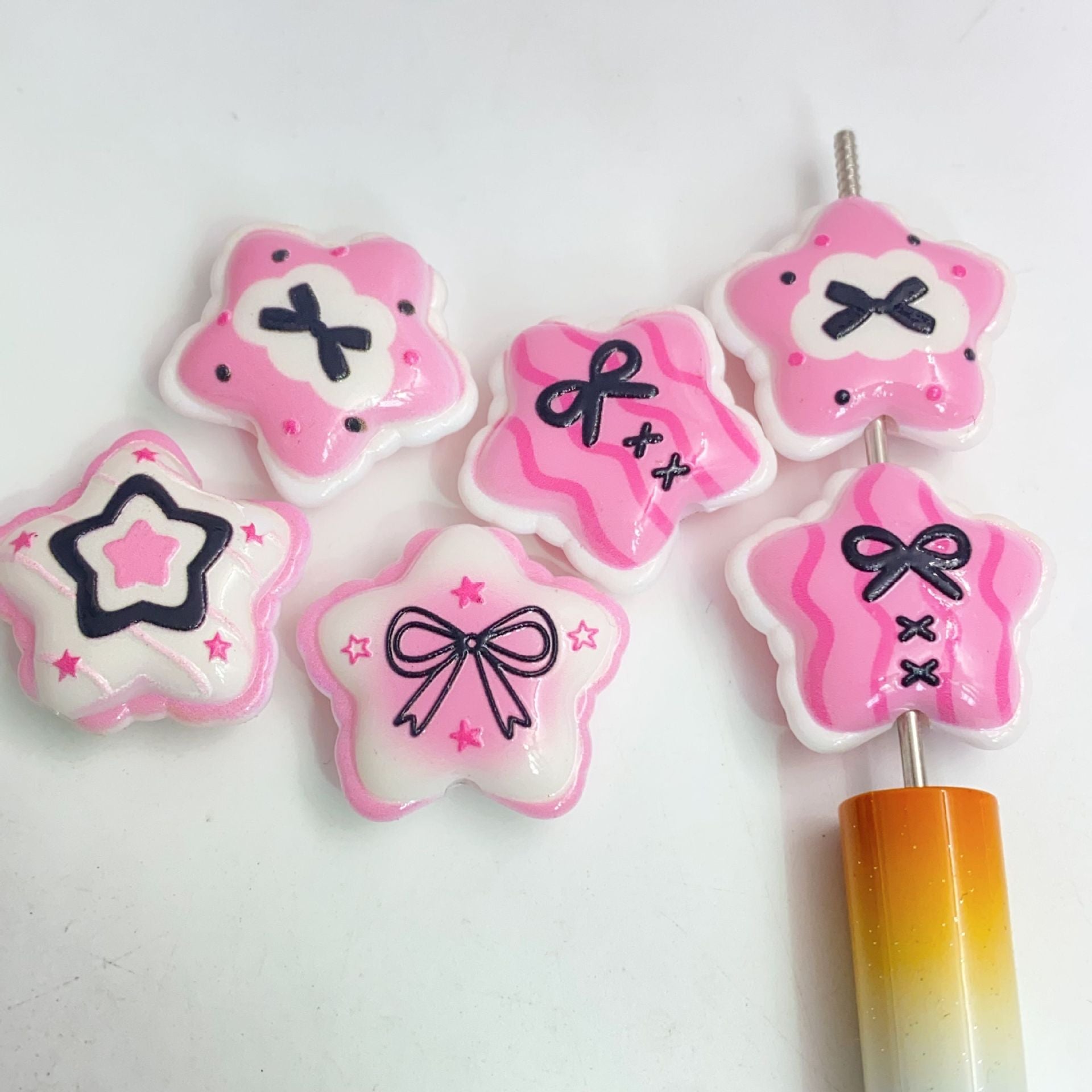 Wholesale 10pcs Double-sided embossed five-pointed star DIY beads