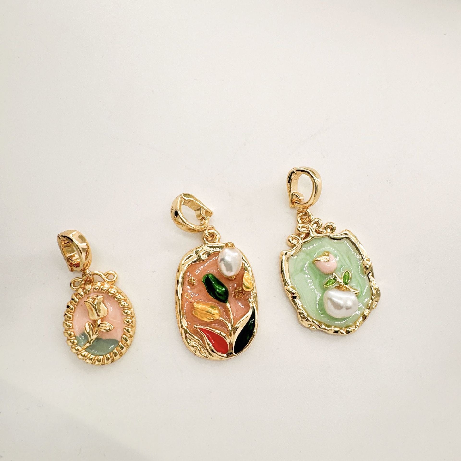 Wholesale 18K Copper Gold Plated Handmade Oil Painting Traditional Enamel Inlaid Natural Pearl Pendant
