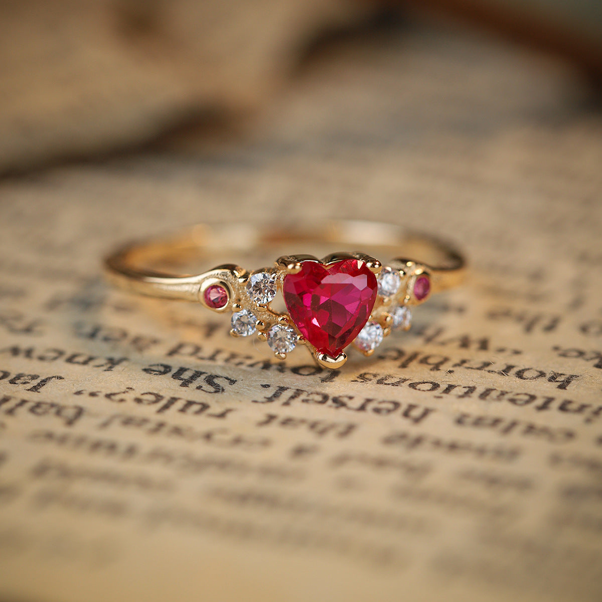 Wholesale S925 Sterling Silver Simple Exquisite Heart-shaped Minimalist High-end Temperament Rings