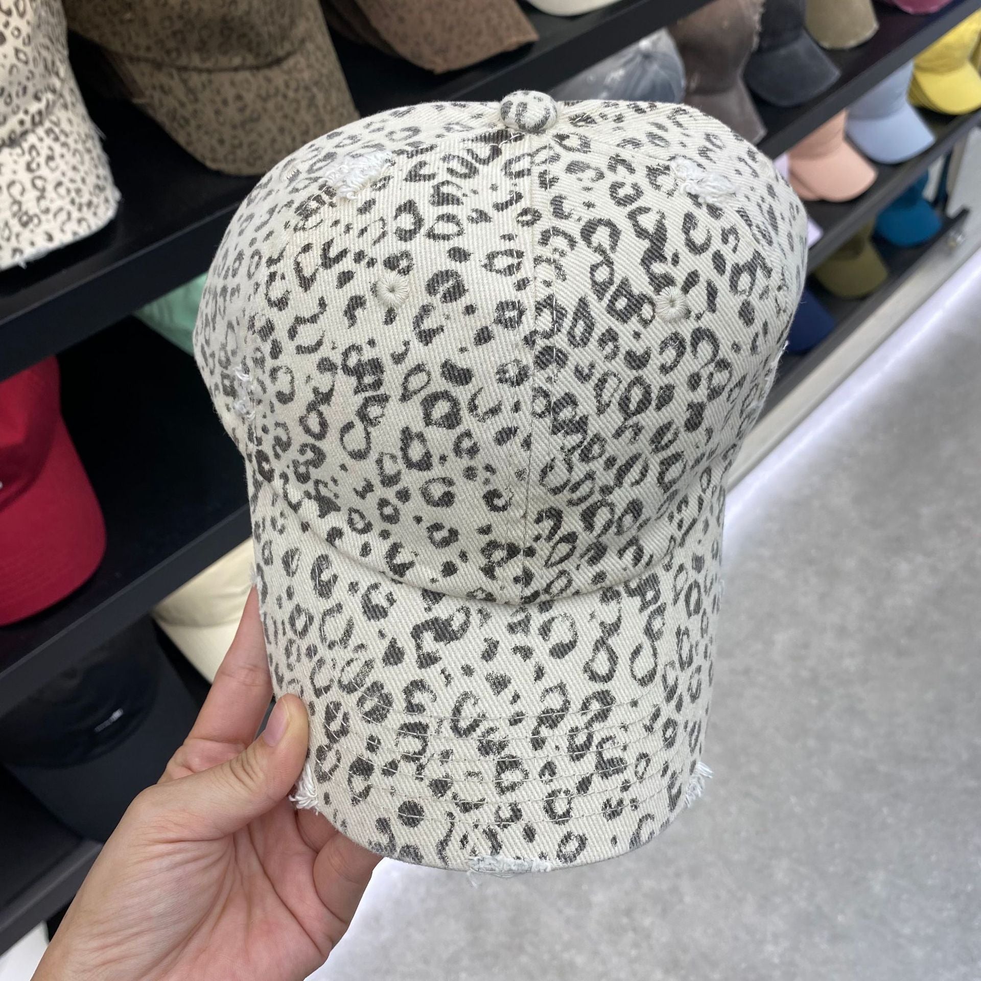 Wholesale Big Head Retro Sanding Soft Top Baseball Cap Women's Spring and Autumn  Niche Leopard Print New Style Cap