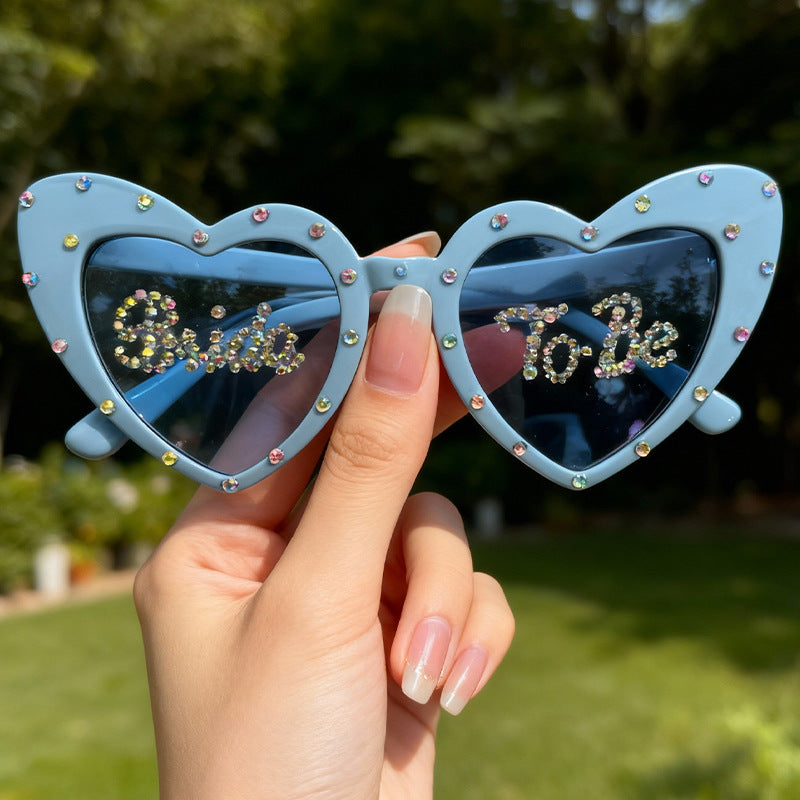 Wholesale Inlaid with diamonds Heart Earrings Men' s/ women' s sunglasses