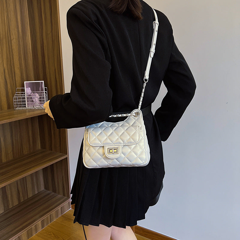Wholesale Fashion Diamond Chain Small Square Bag Simple Crossbody Bag