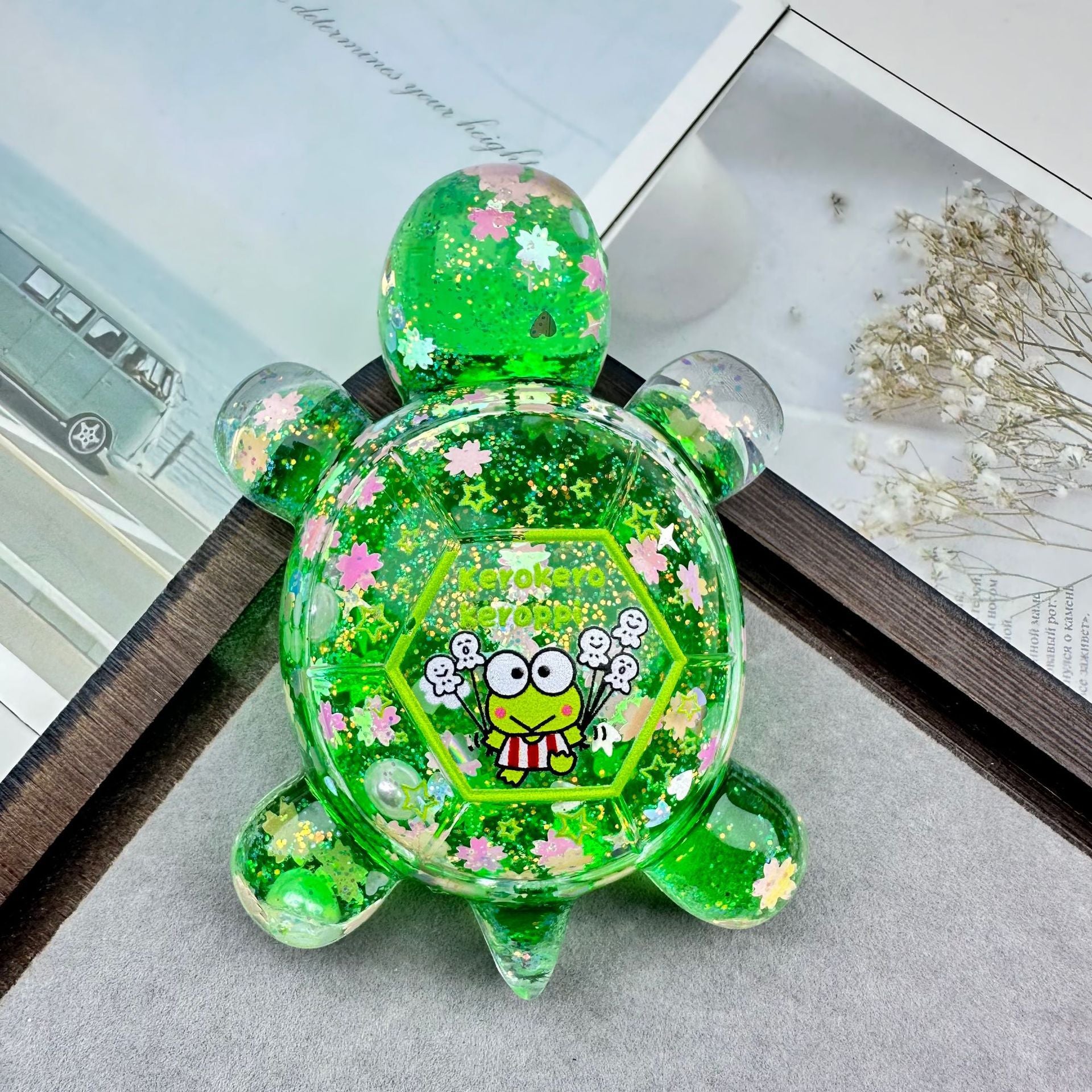 Wholesale quicksand turtle flash luminous accessories Decorations special