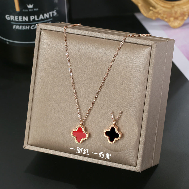 Wholesale Titanium Steel Rose Gold Four Leaf Clover Necklace Clavicle Chain