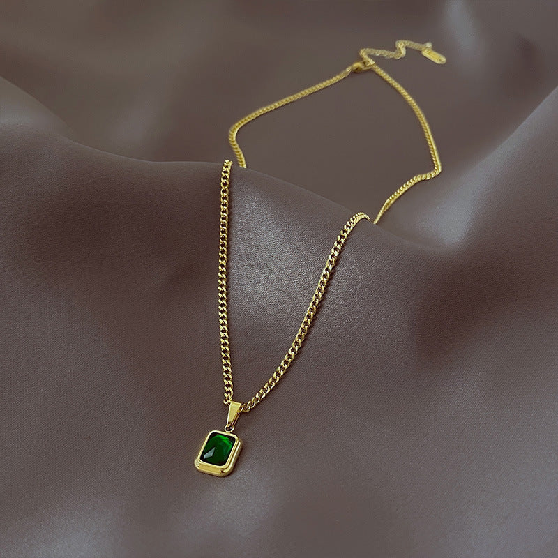 Wholesale French emerald pendant necklace clavicle chain