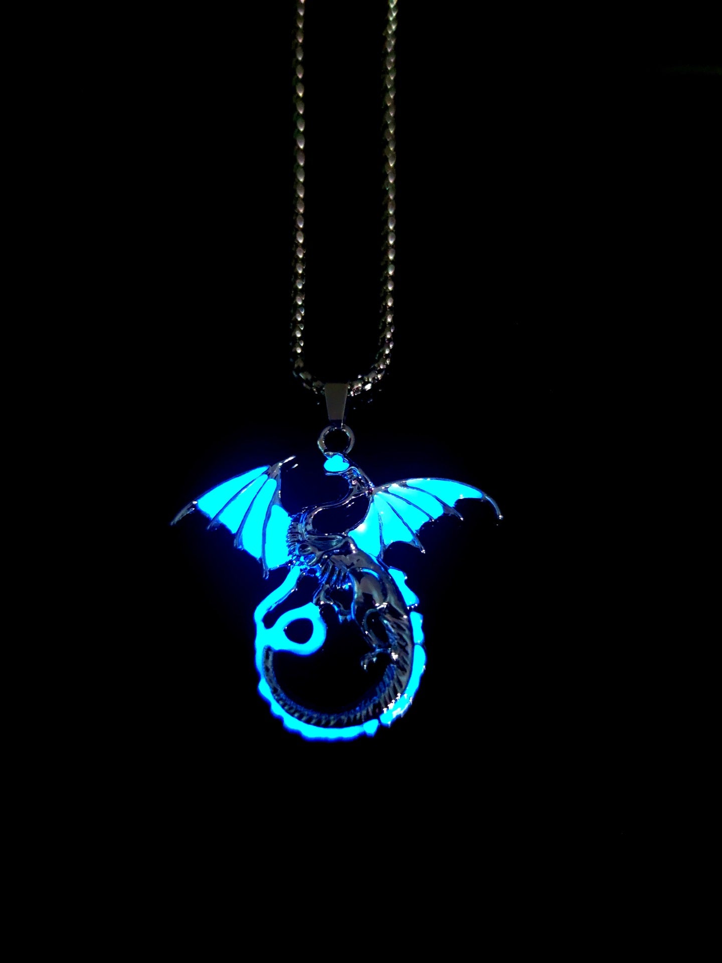 Wholesale  Peripherals Flying Dragon Luminous Necklace