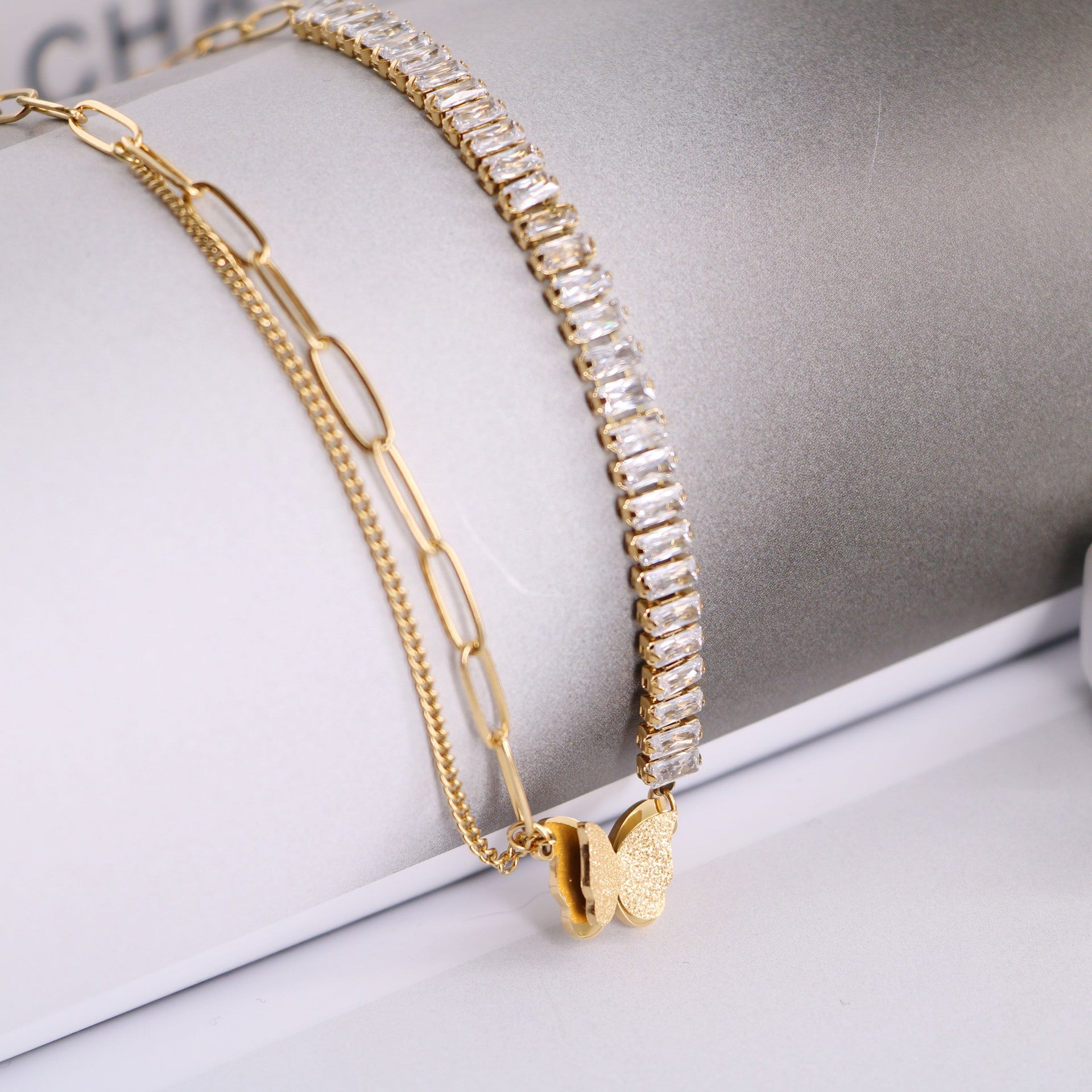 Cabina de diamantes de circón de titanio de titanio al por mayor