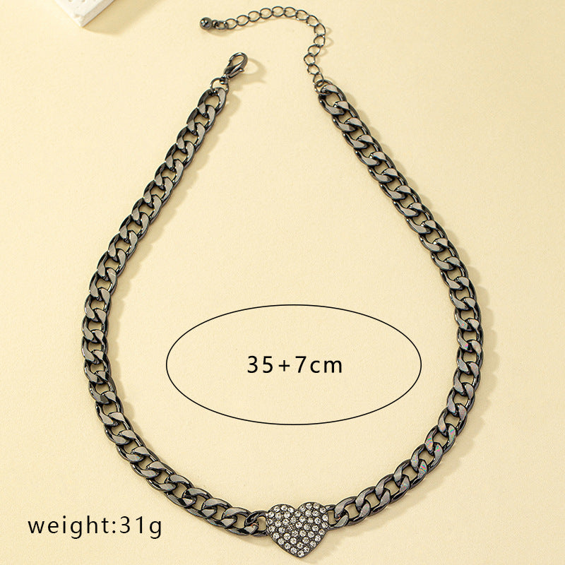 Wholesale Alloy Electroplated Golden Heart Pendant Necklace Cuban Chain Women S Trendy Jewelry Accessory Casual Gift