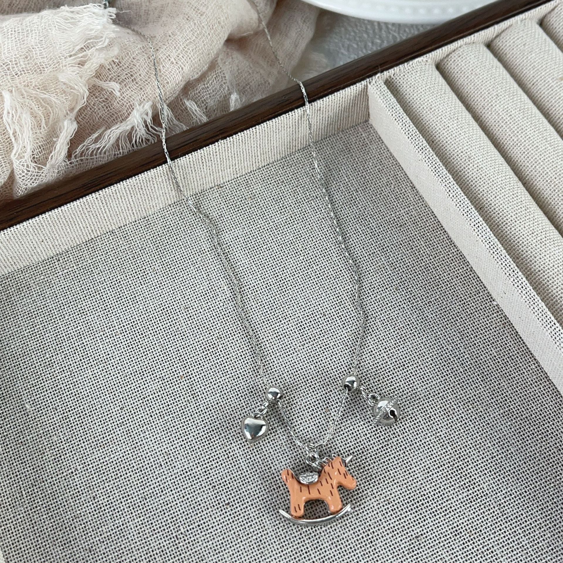 Wholesale Cute cartoon horse heart pendant necklace