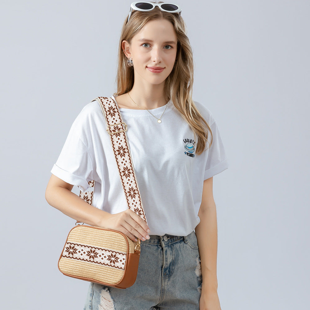 Wholesale Niche Design High-end PP Straw Woven Small Square Bag