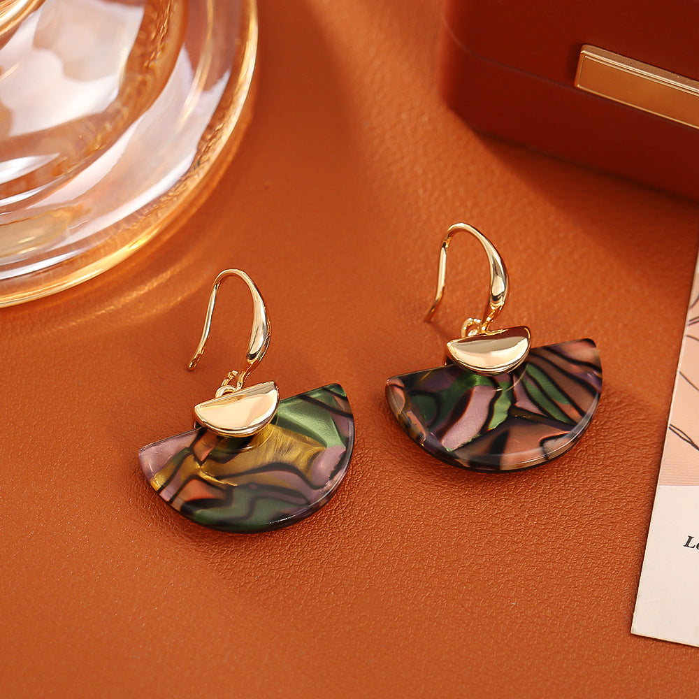 Wholesale Colorful fan-shaped abalone shell necklace