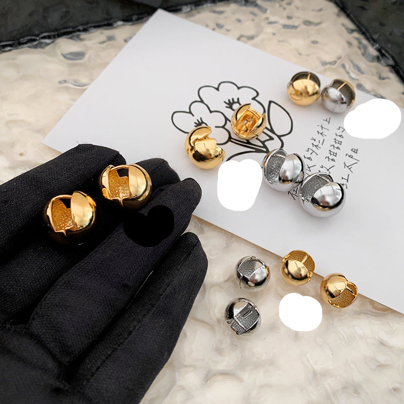 Wholesale Copper gold-plated spherical simple and fashionable Earrings