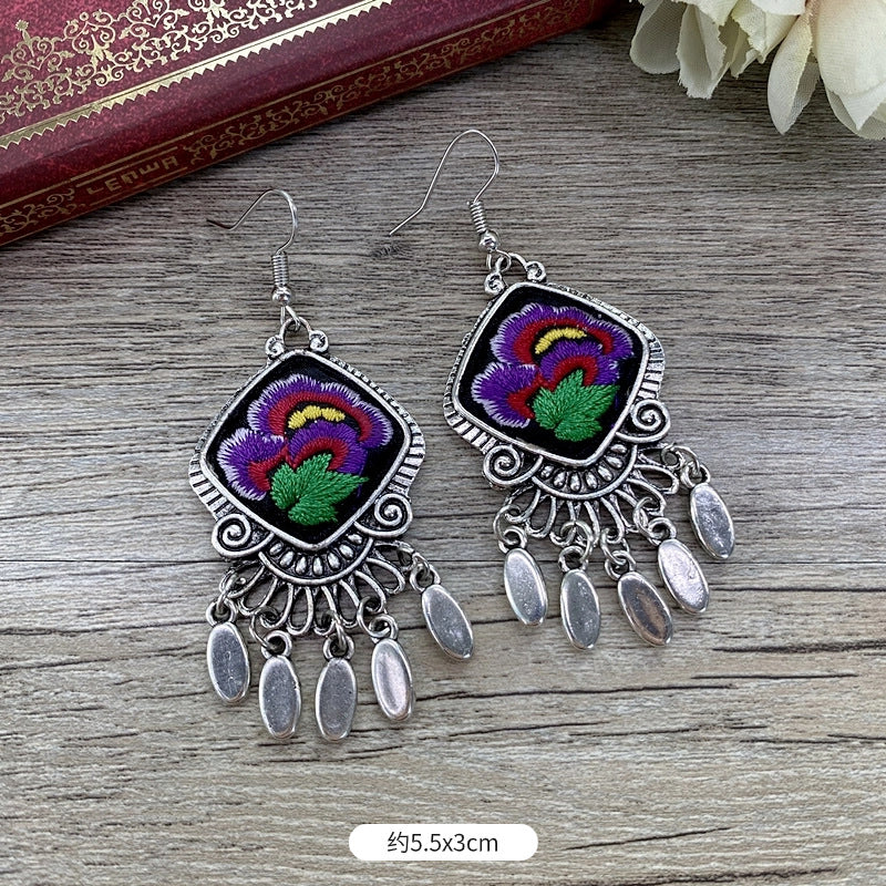 Wholesale Chinese Retro Alloy Earrings