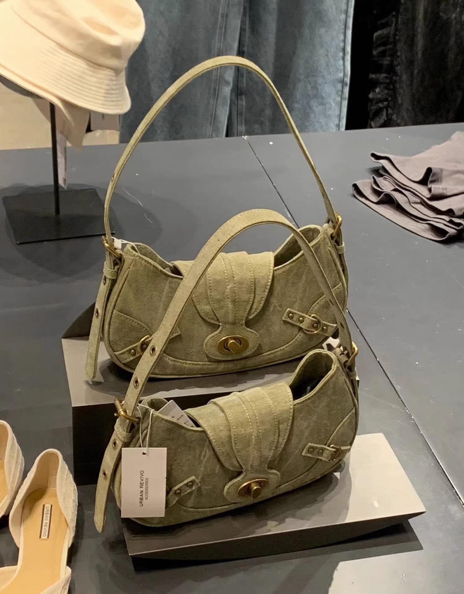 Wholesale Retro Army Green Stitching Underarm Bag