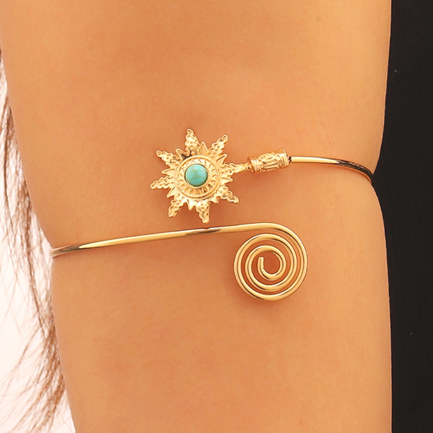 Wholesale Alloy Vintage Sun Arm Cuff Bracelet Open Adjustable Turquoise Design Gold Finish Stylish Everyday Jewelry Accessory