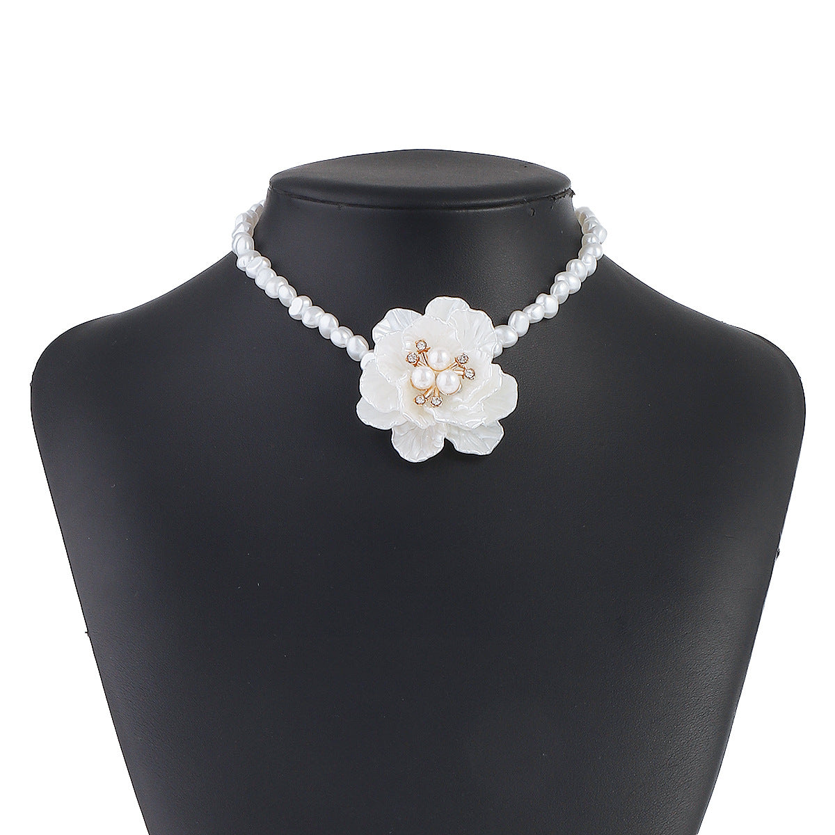 Wholesale Vintage 3D Camellia Pearl Necklace