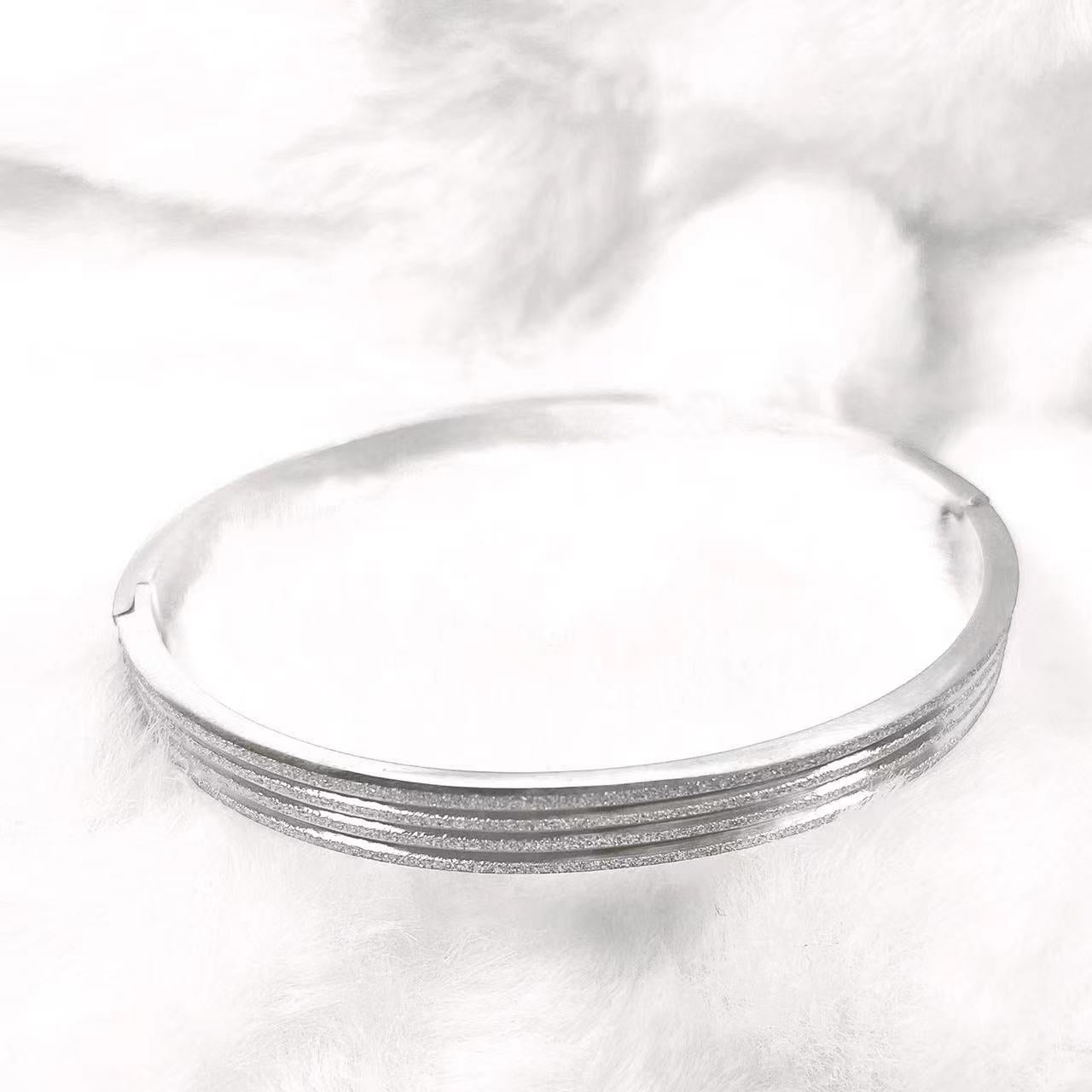 Wholesale titanium steel gold stripe bracelet