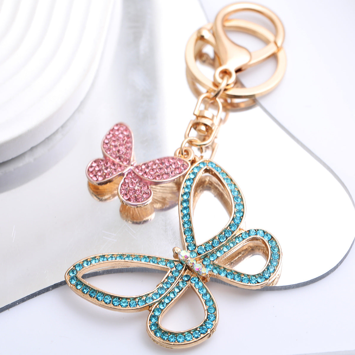 Wholesale Colorful diamond studded butterfly metal keychain
