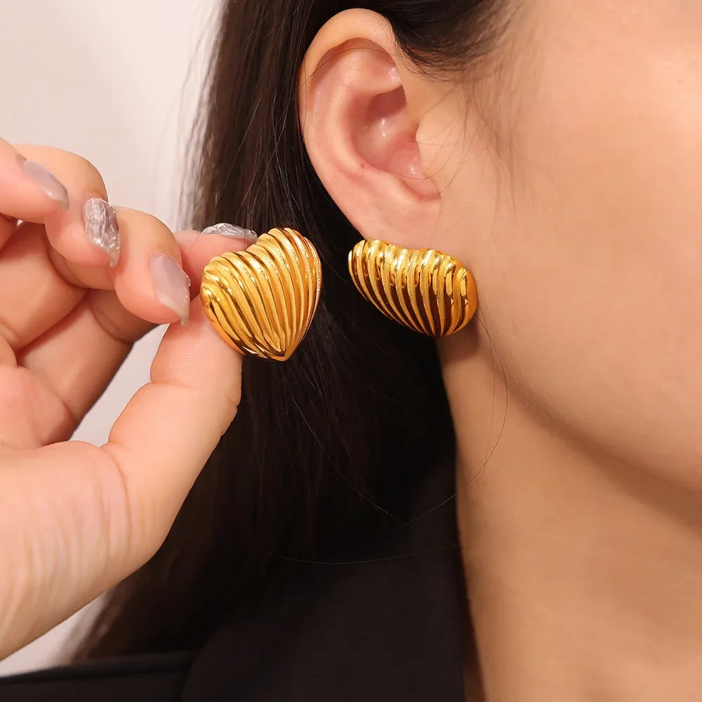 Wholesale Heart earrings vertical stripes titanium steel gold-plated earrings