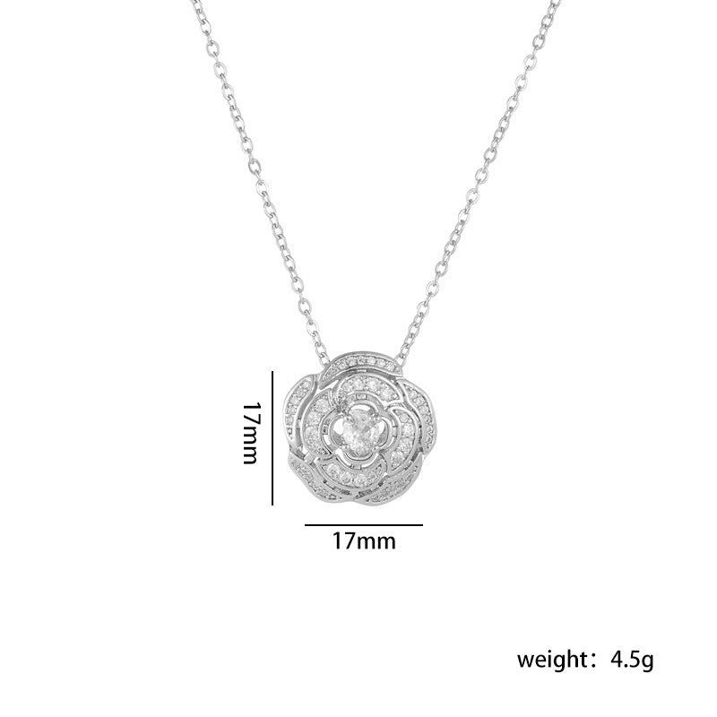 Wholesale women' s flower pendant niche design clavicle chain