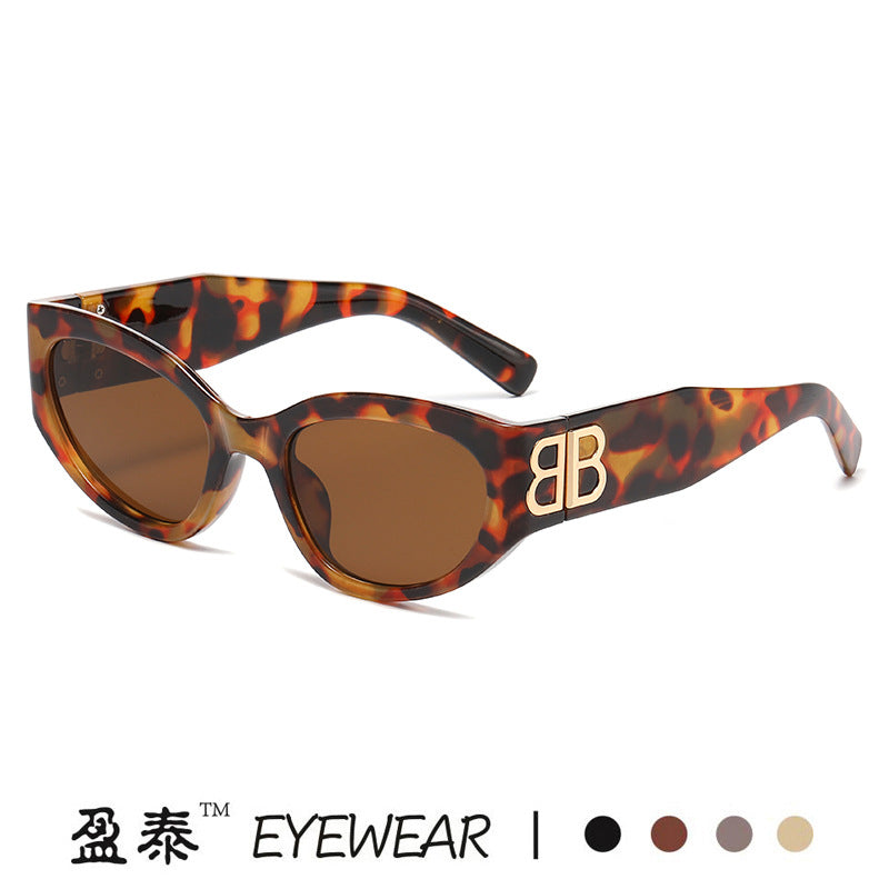 Wholesale Retro cat-eye high-end glasses