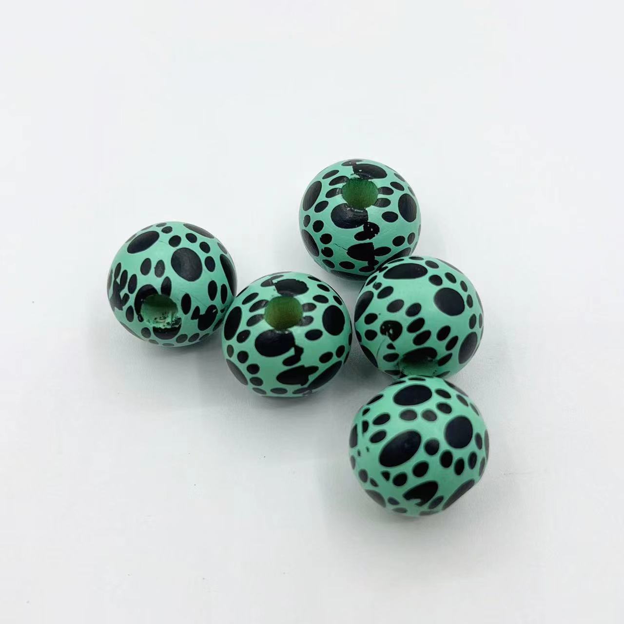 Wholesale 50PCS/PACK Bear Paw Cat Paw Printed Wooden Beads