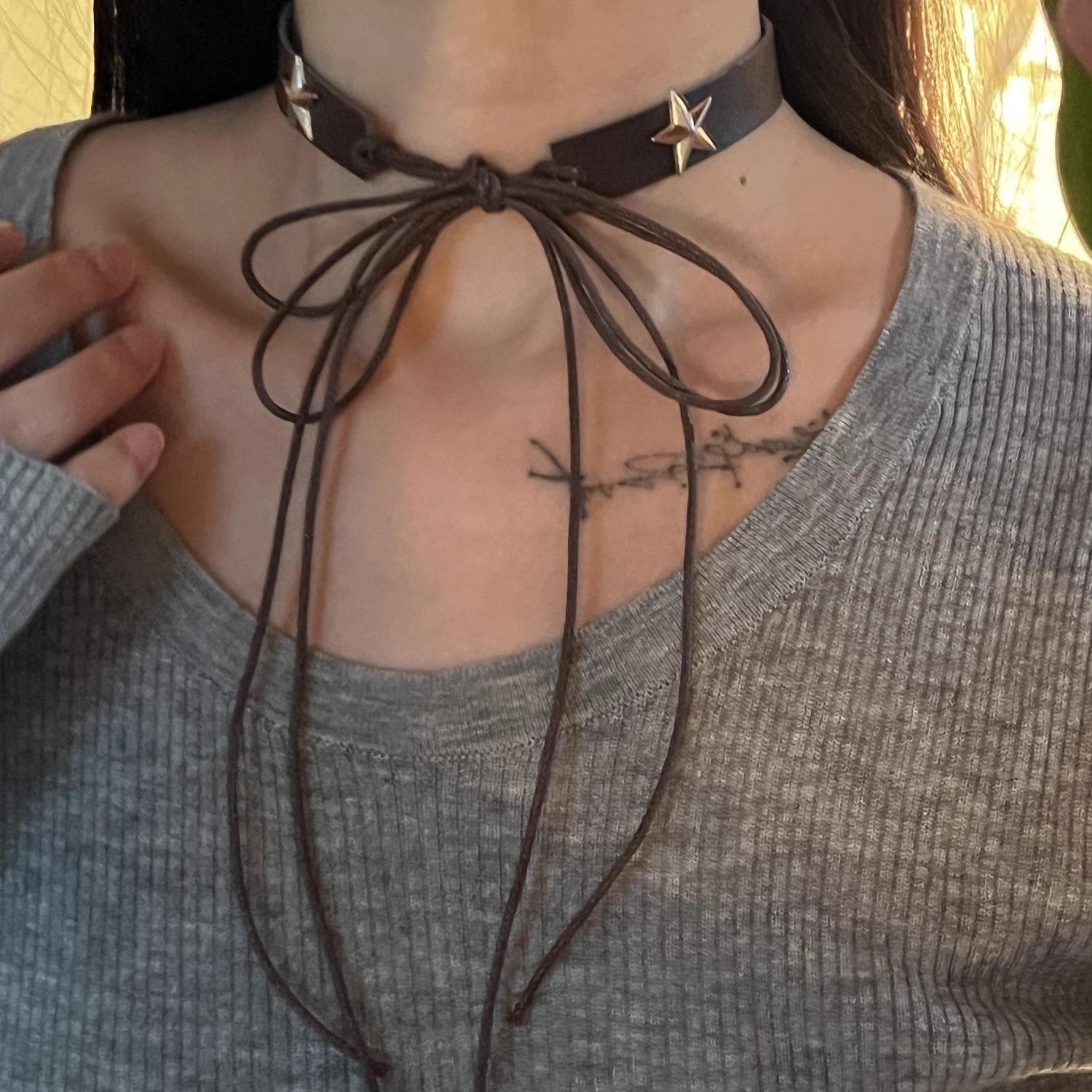 Wholesale Vintage Maillard Collar Plush Sunflower Pendant Necklace