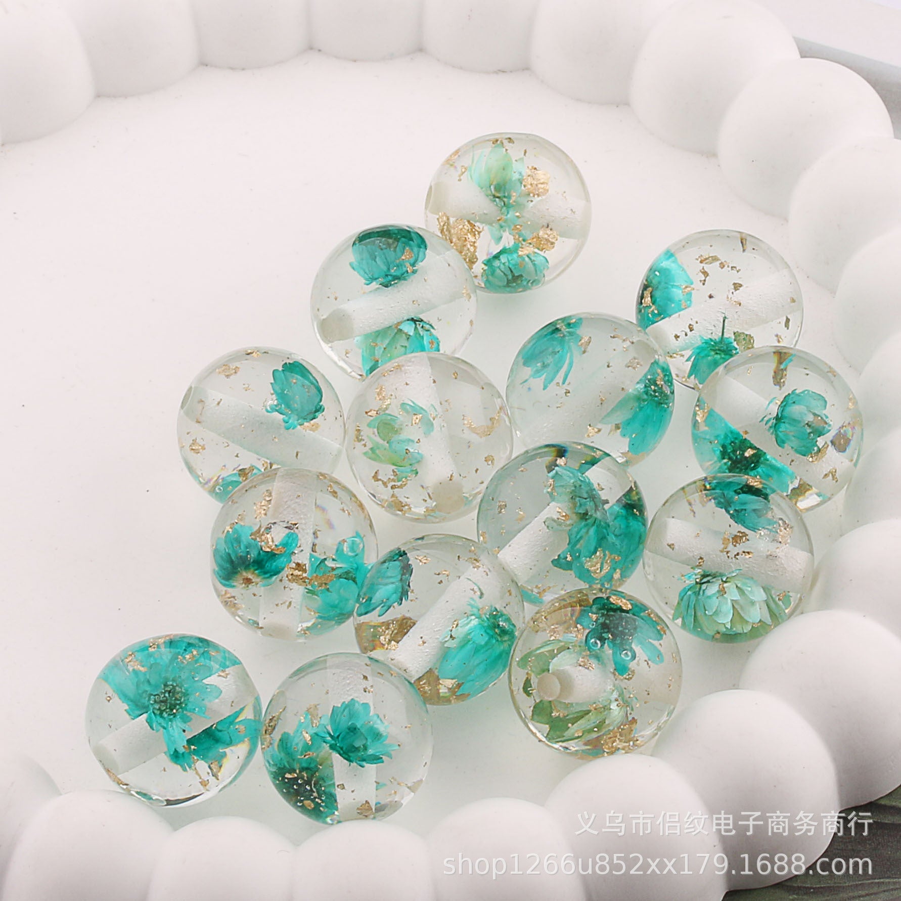 Wholesale 20PCS 16mm Colorful Transparent Resin Gold Foil Straight Hole Balls