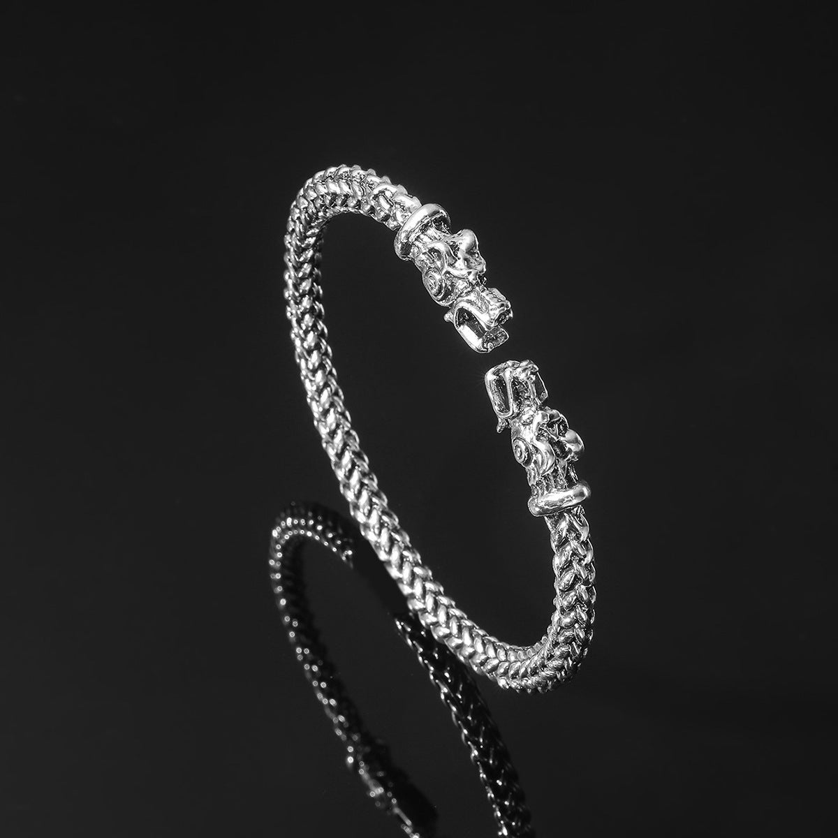 Wholesale Retro Men's Wolf Head Opening Bracelet