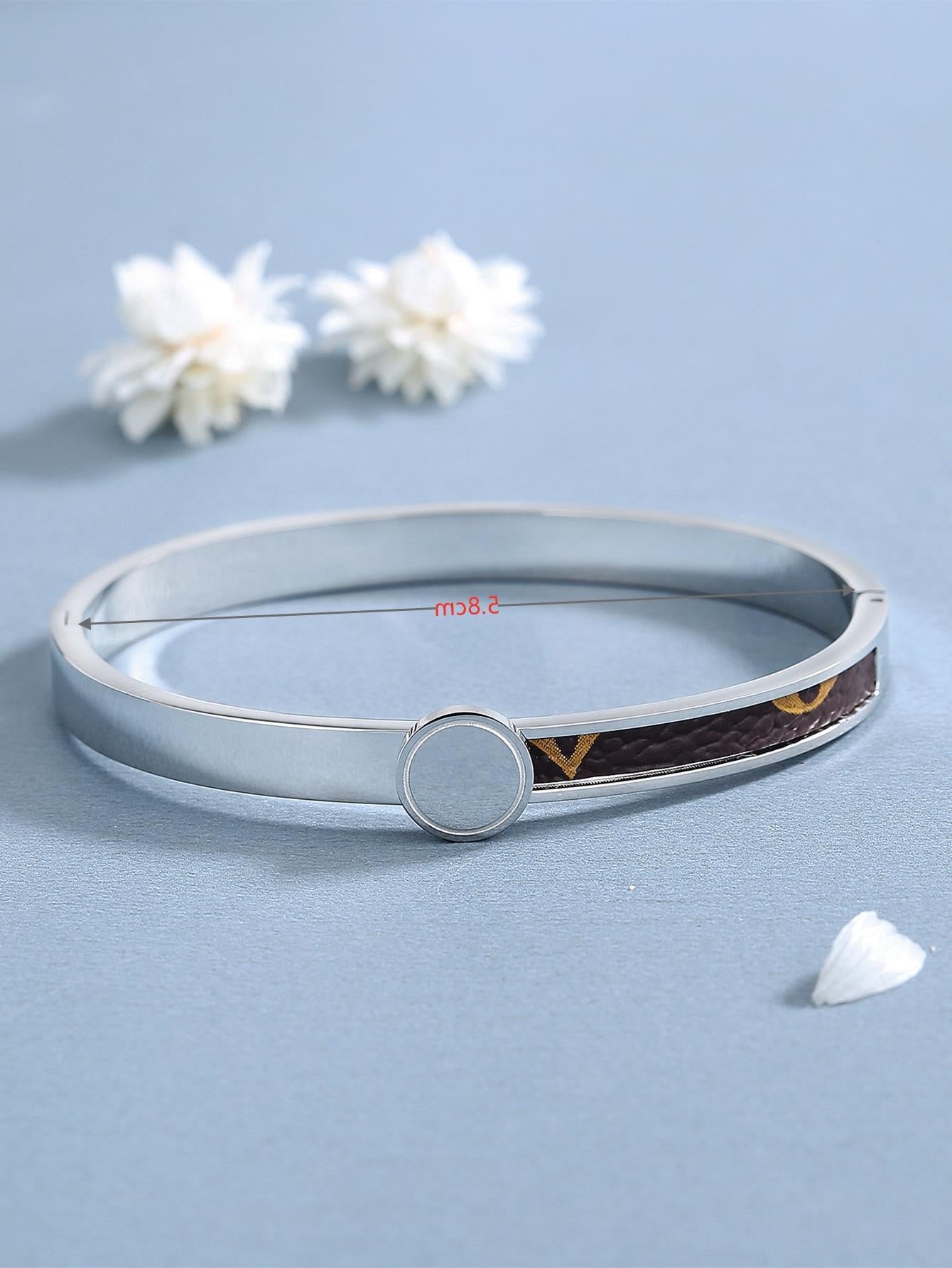 Wholesale Second hand unpacked titanium steel grooved veneer bracelet