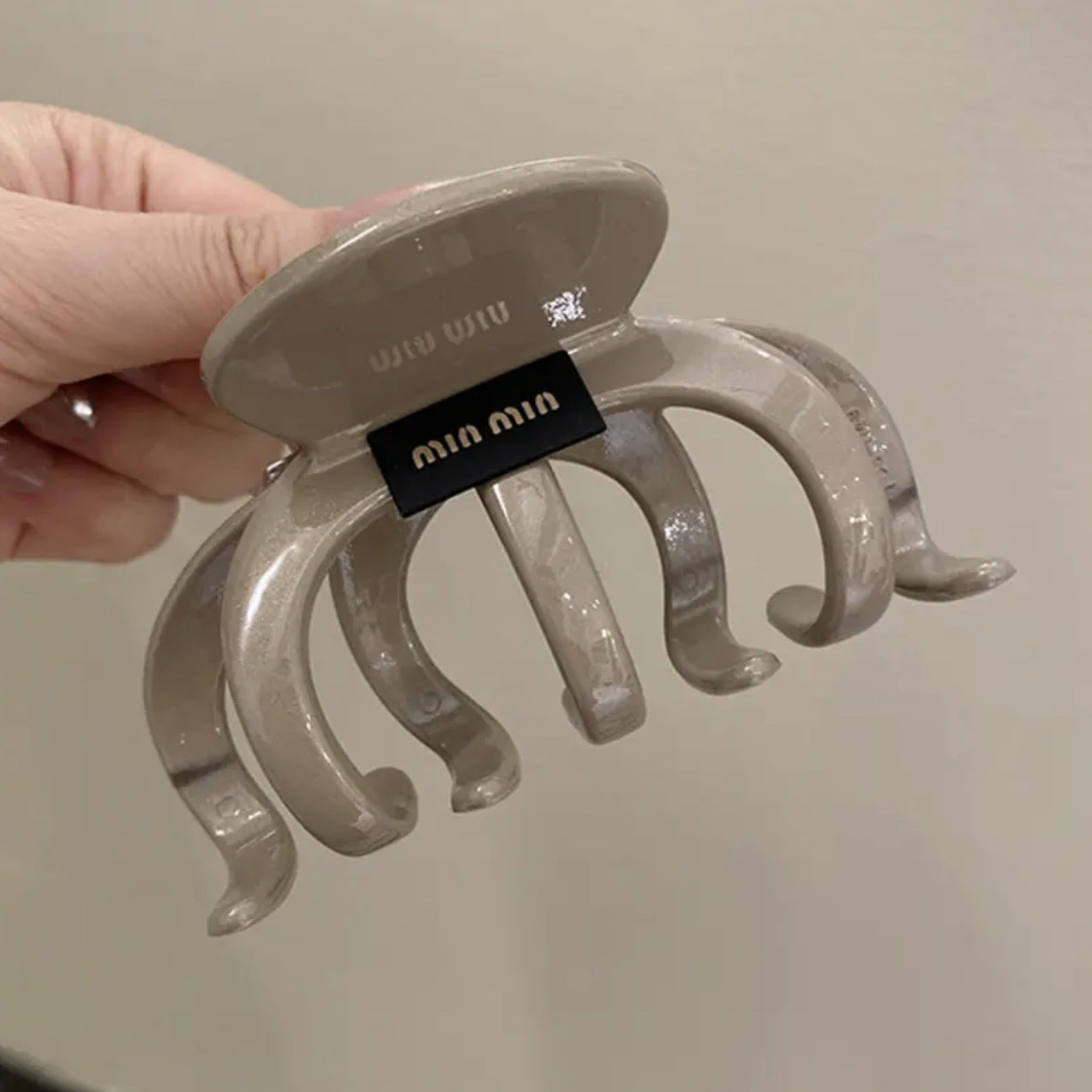 Colorful large hair clip acrylic shark clip