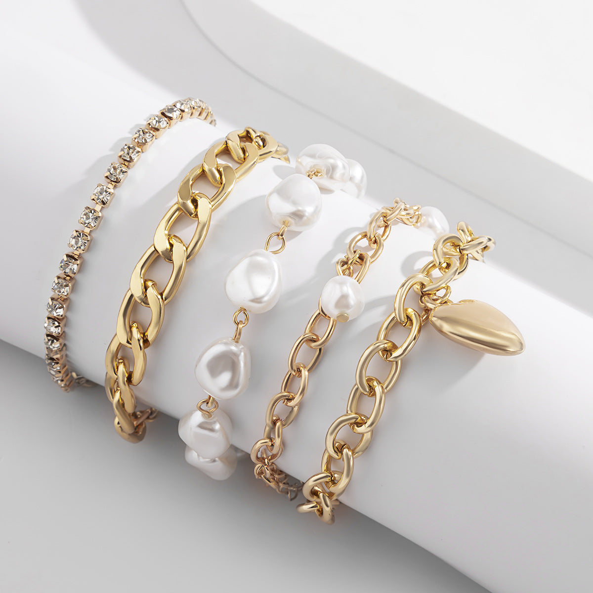 Conjunto de brazalete de cadena de corazón perla en forma de barroque al por mayor