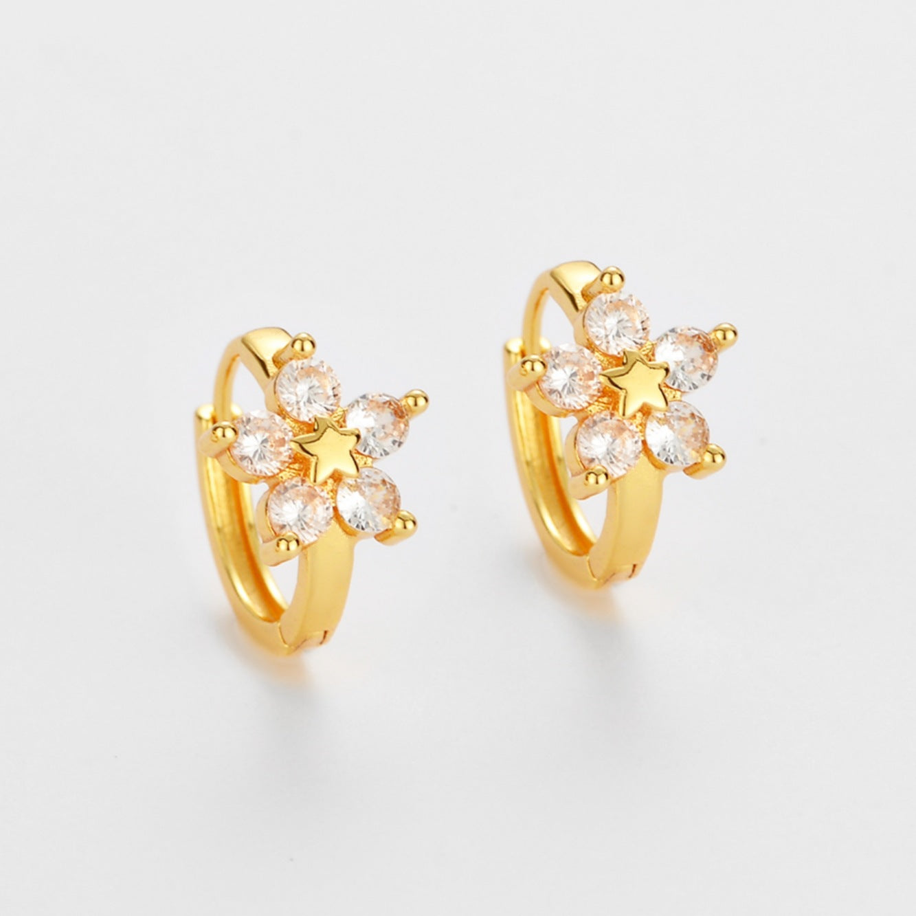 Wholesale Five-Pointed Star Snowflake Earrings,  Simple Flower Design Ear Clips