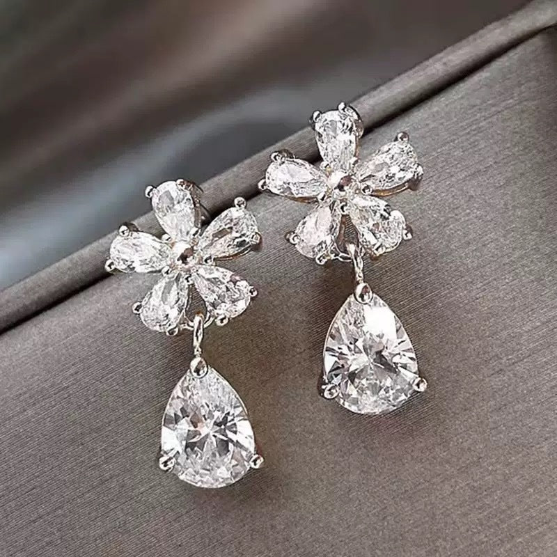 Wholesale Water droplet crystal flower Blingbling Earrings