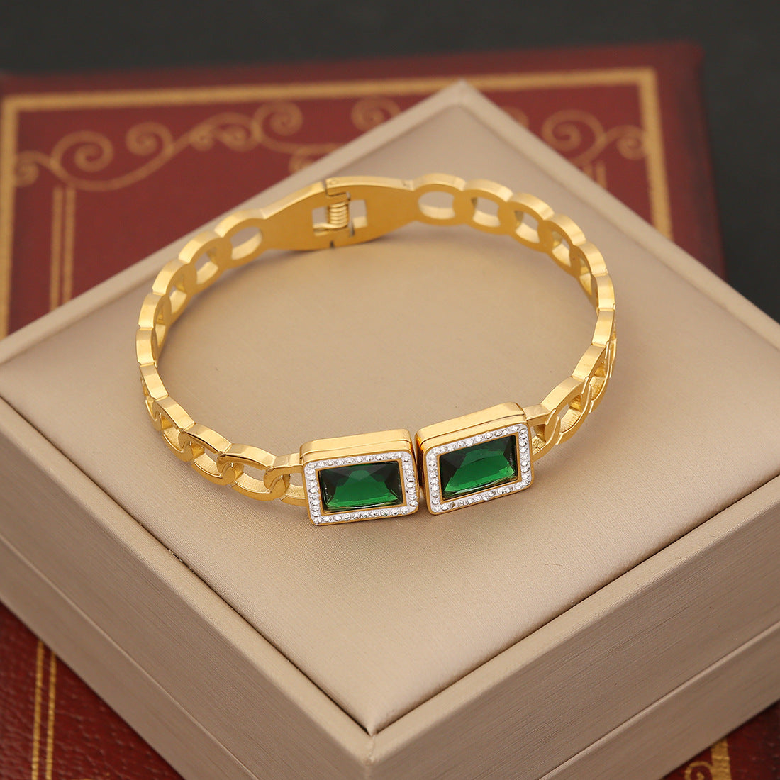 Wholesale Vintage Emerald Stainless Steel Zircon Bracelet