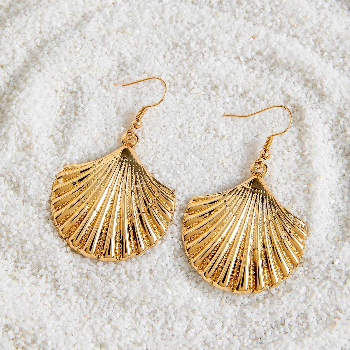 Wholesale 5PCS/Pack Bohemian Metal Scallop Earrings Pearl Shell Earrings Earrings for Women