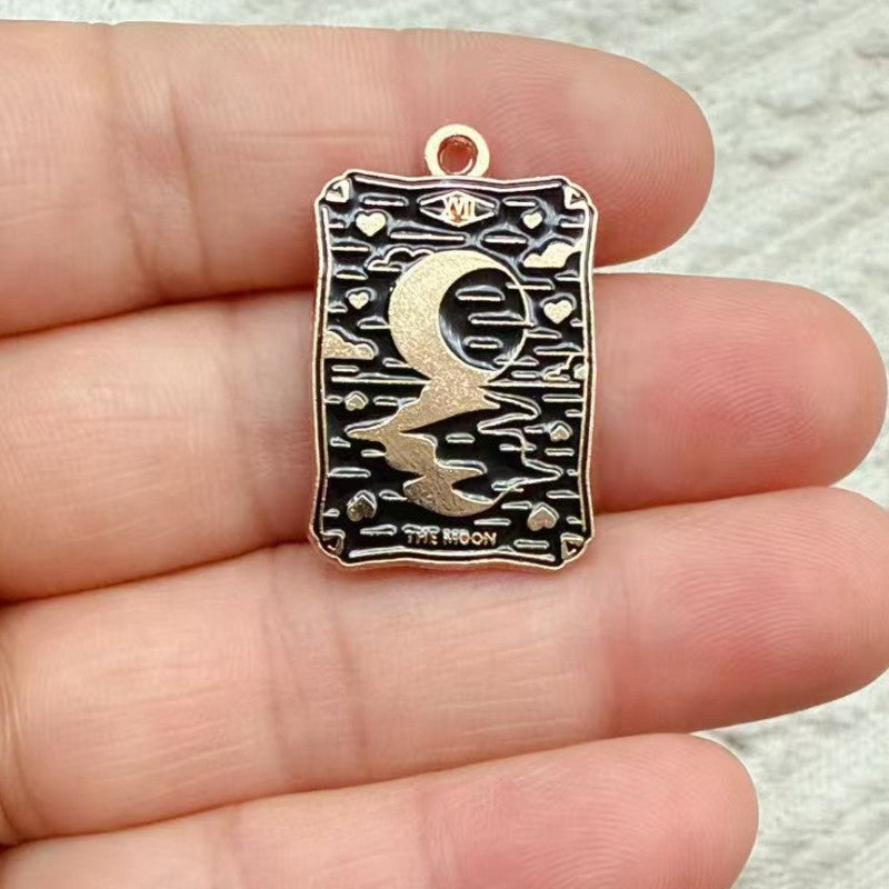 Wholesale Retro Tarot Card Pendant Charms White Zinc Alloy DIY Jewelry Accessory For Necklace Earrings Keychain For Resale