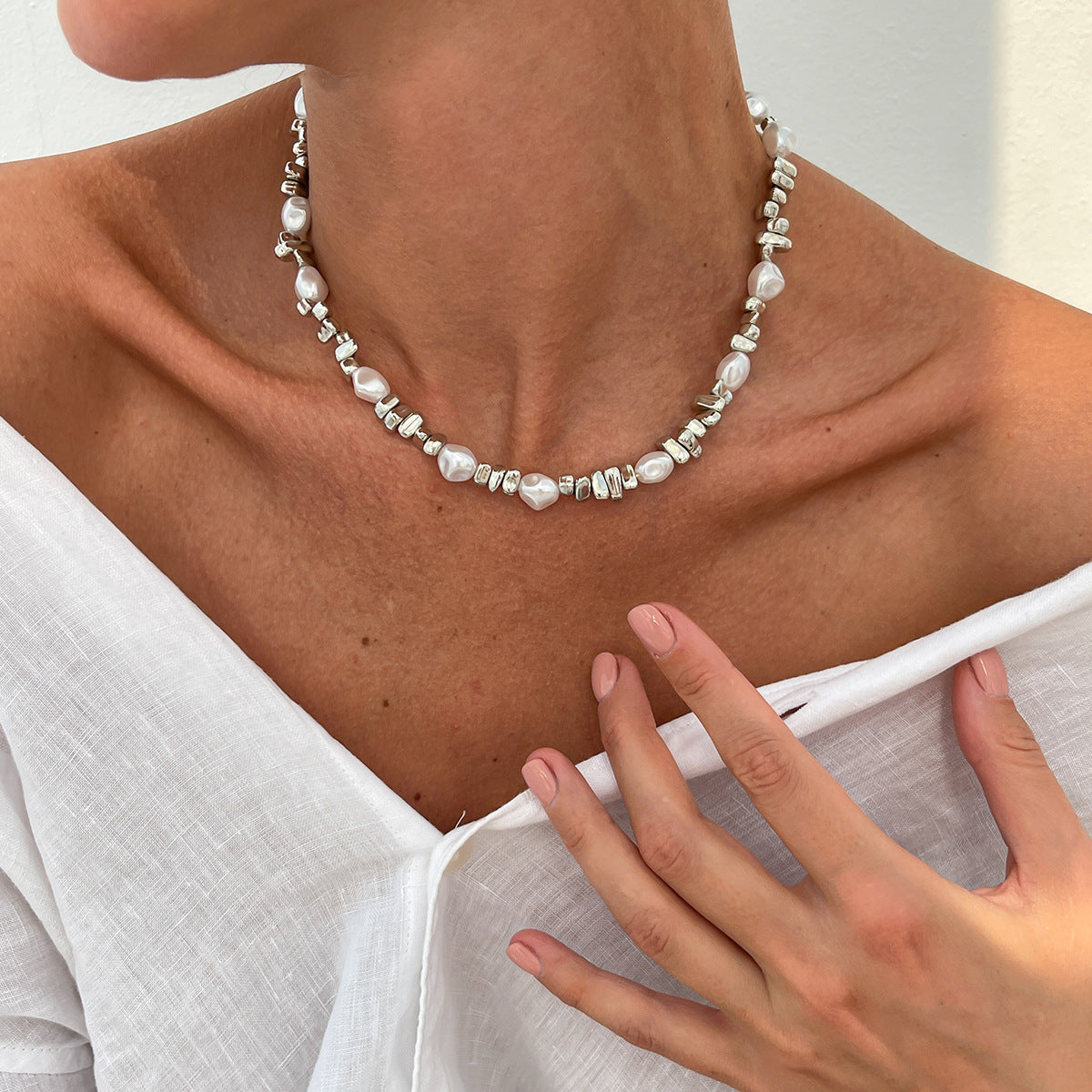 Wholesale Baroque Irregular Pearl Beaded Necklace Choker  Star Tassel Necklace