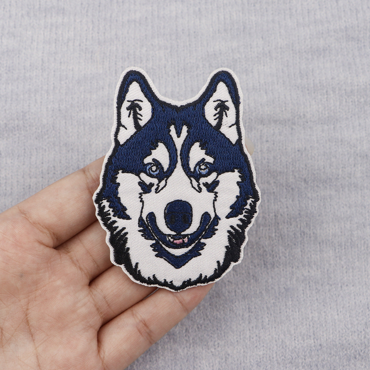 Wholesale 5pcs pet dog cartoon embroidery cloth patch cute pet animation hot melt adhesive cloth
