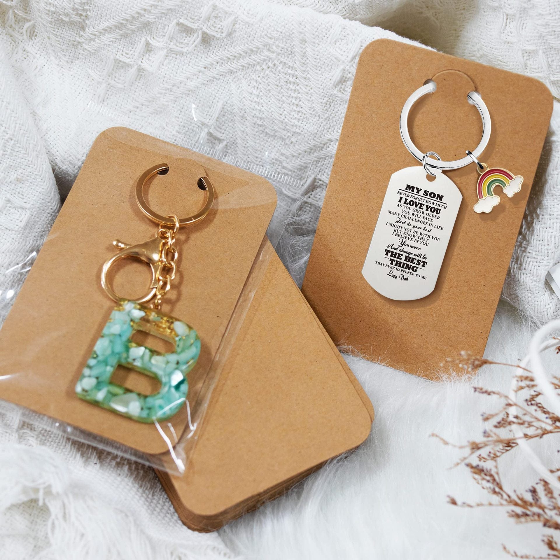 Wholesale Colored letter kraft paper card keychain