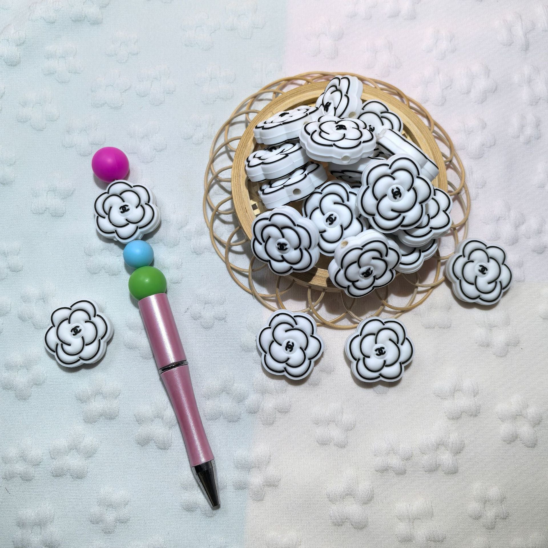 Wholesale 2D Multiple Colors  Creative Flower Cartoon Silicone Beads DIY Beads 10pcs/pack OLY Exclusive