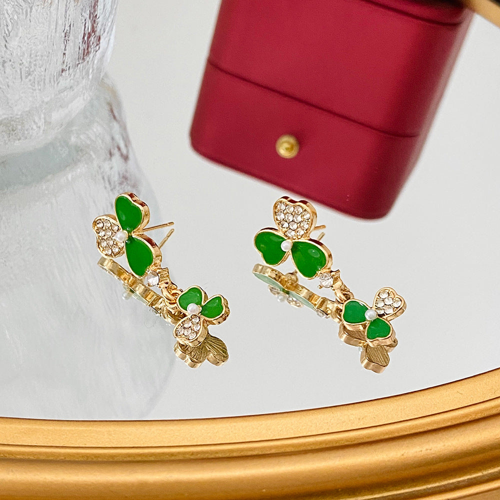 Wholesale Diamond Clover Elegant Long Tassel Three-petal Grass Earrings St. Patrick's Day