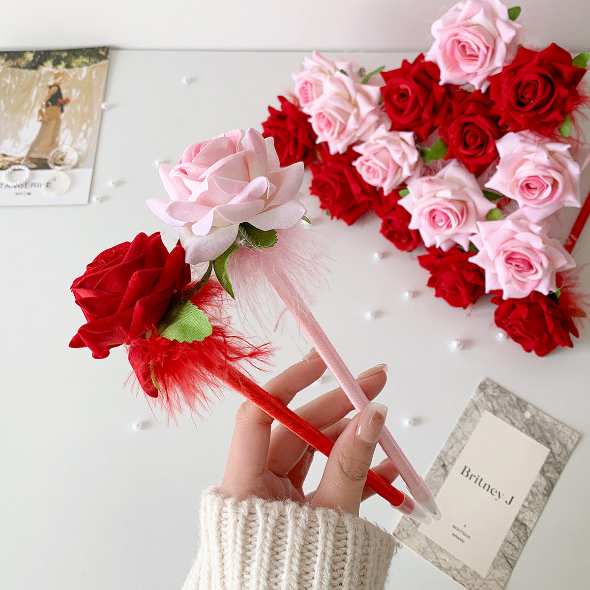 Wholesale Romantic Valentine' s Day Rose Bundle Gift  Plastic Pen